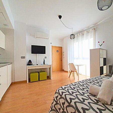 Precioso Estudio Con Piscina Malaga Exterior photo